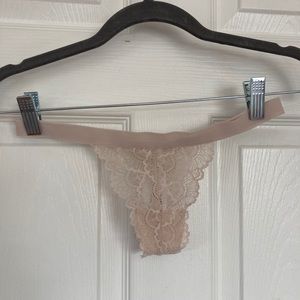 TILLY’S NEVER BEEN WORN nude lace thong